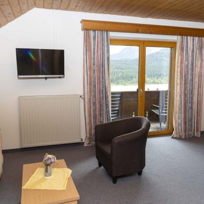 Ferienhaus Jank - Blick auf den Weissensee aus dem Wohnzimmer